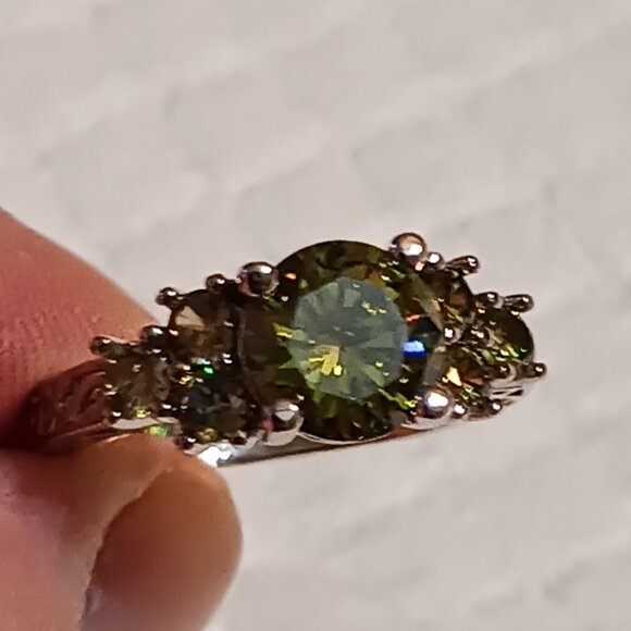 Olive Green Peridot Birthstone Silver Fashion Ring Size 7 NWOT - Picture 11 of 15
